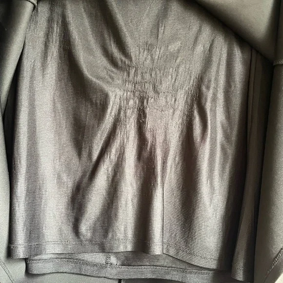 Beautiful elegant  Black flared skirt by Catherine Malandrino. Size 4 - Picture 9 of 9